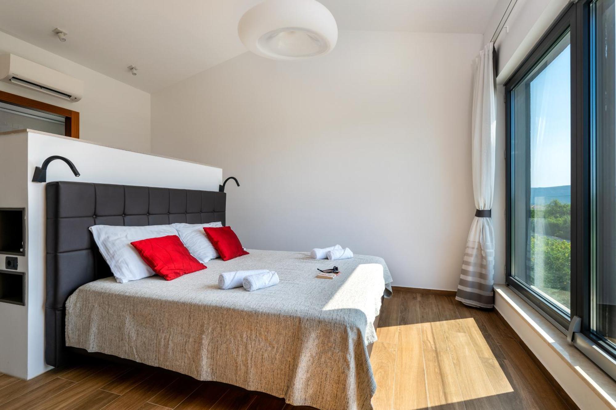 Martincic Residence - 5 Stars Luxury With Pool Heating On 4000M2 Rakalj Exterior foto
