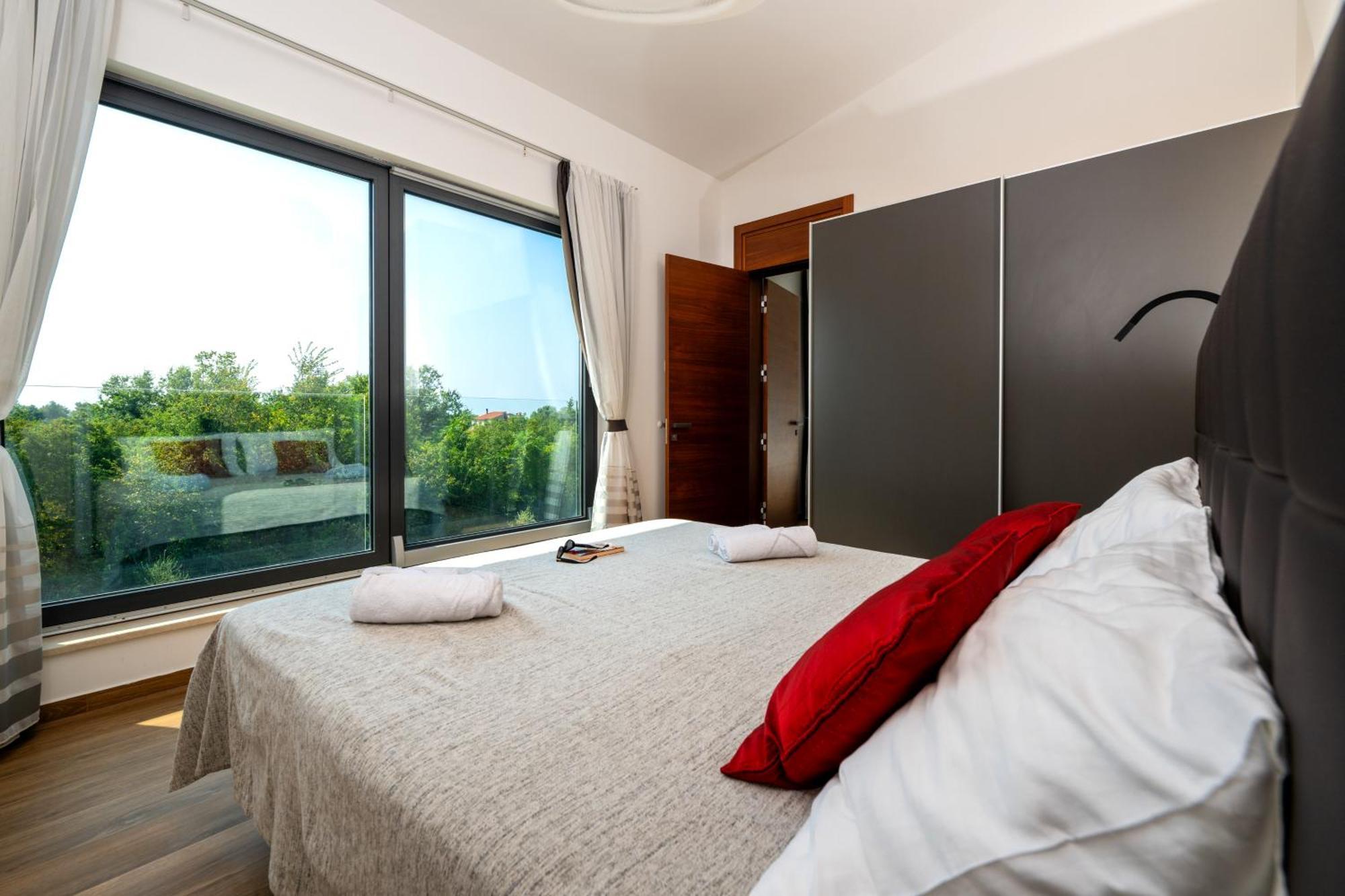 Martincic Residence - 5 Stars Luxury With Pool Heating On 4000M2 Rakalj Exterior foto